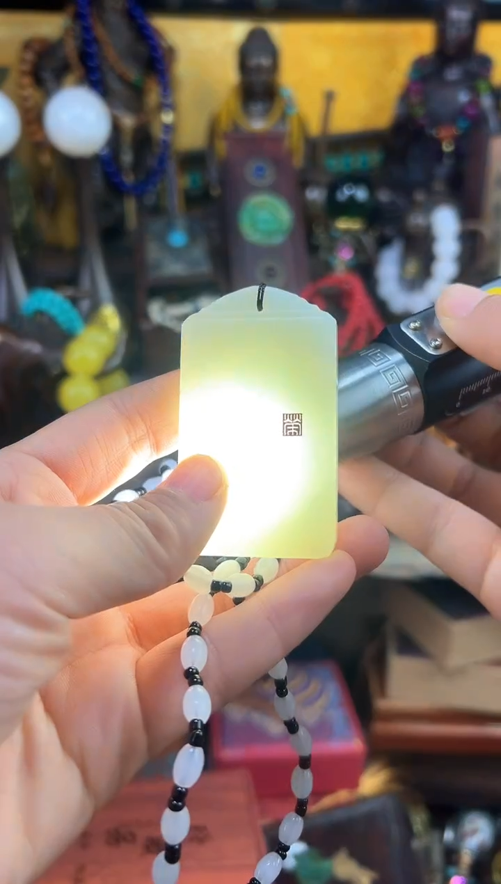 【闪购商品】和田玉（糖玉）挂件未镶嵌猪妹精品专属链接