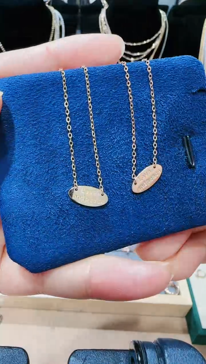 【闪购商品】钻石颈饰18K金镶嵌牌牌项链多样性发货只发一件