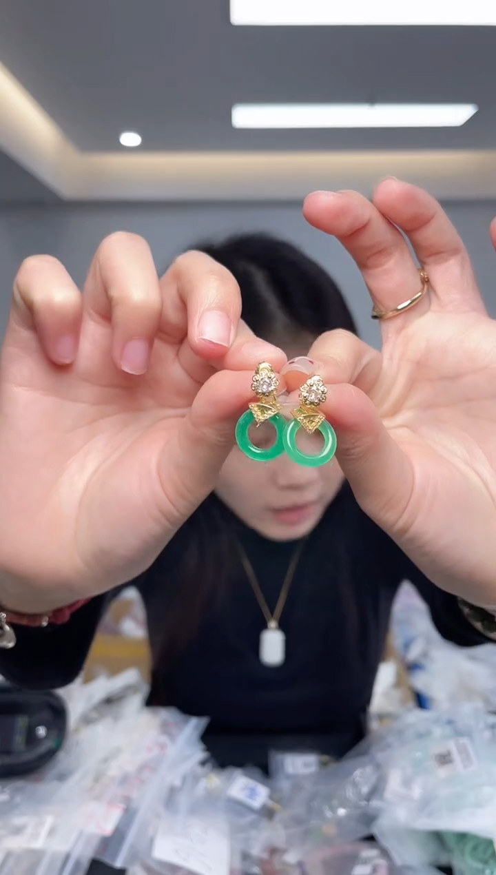 【闪购商品】翡翠耳饰未镶嵌（多样性单个发货）