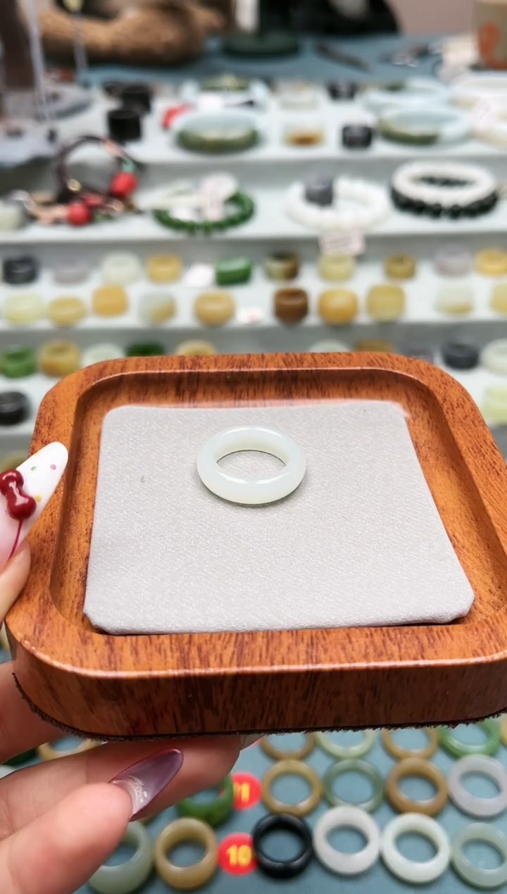 【闪购商品】和田玉戒指未镶嵌13号