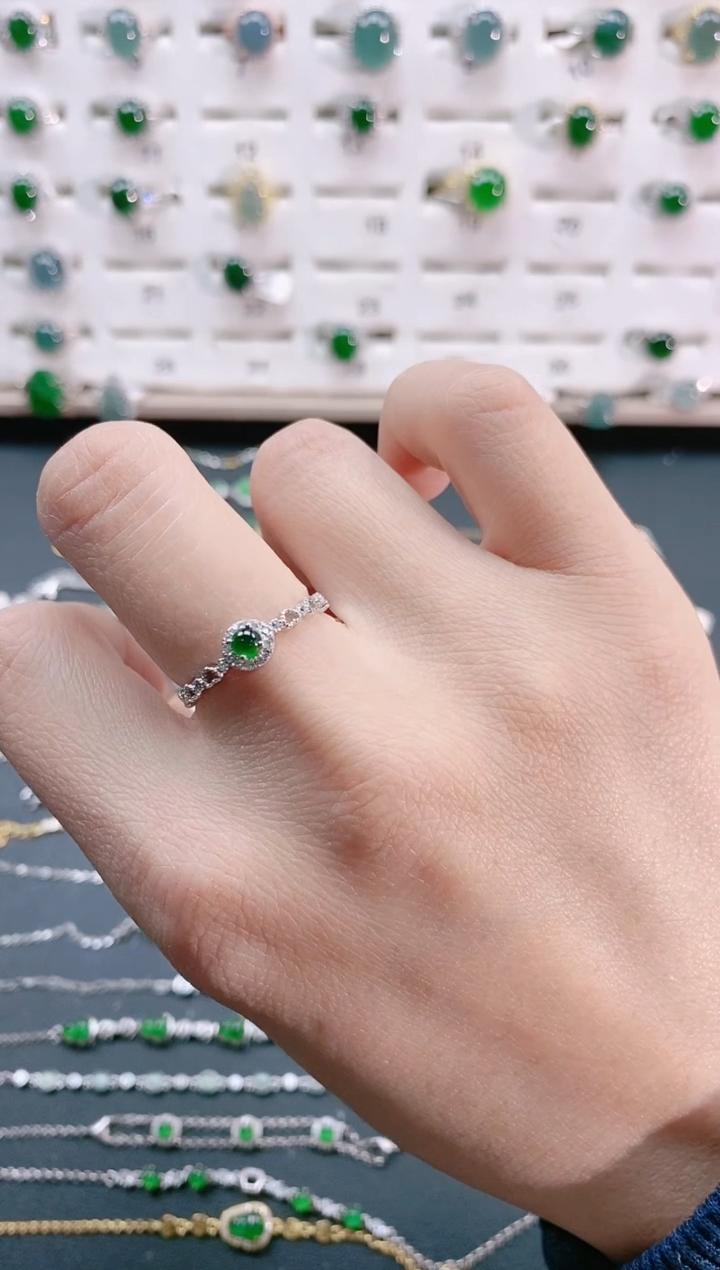 【闪购商品】翡翠戒指银S925镶嵌天然翡翠