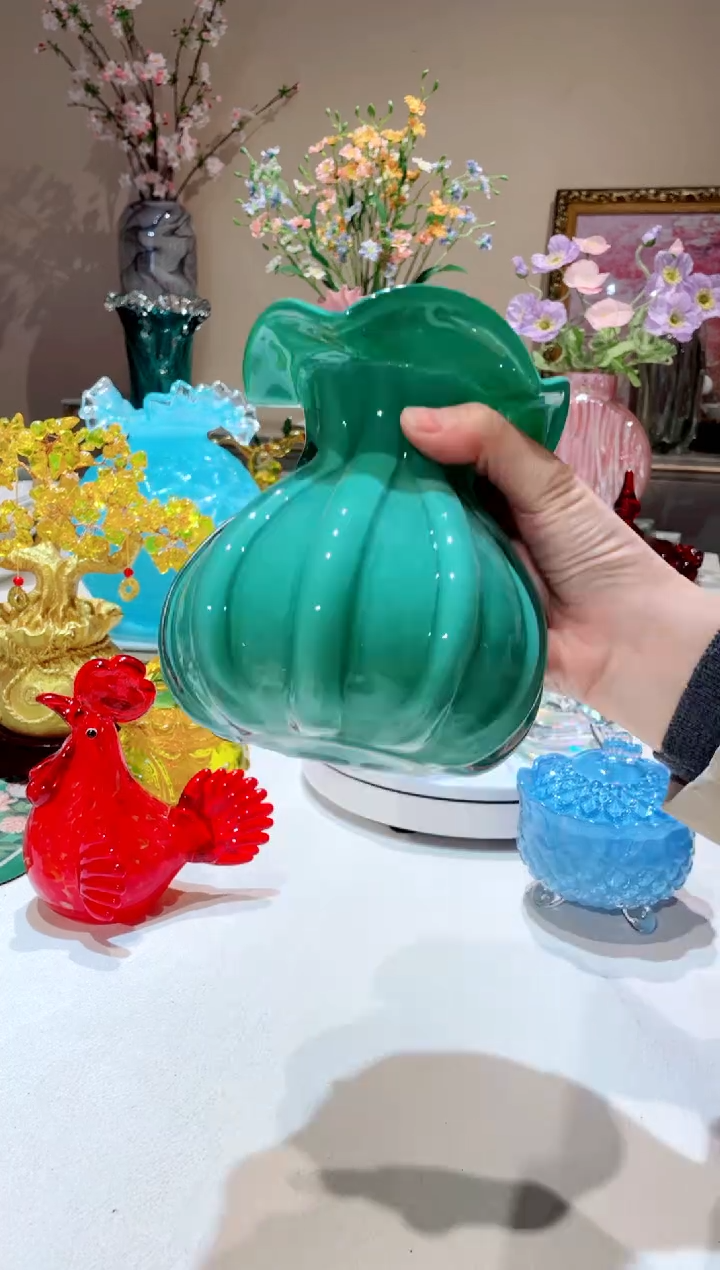 【闪购商品】琉璃手工艺品177绿色花瓶  微瑕