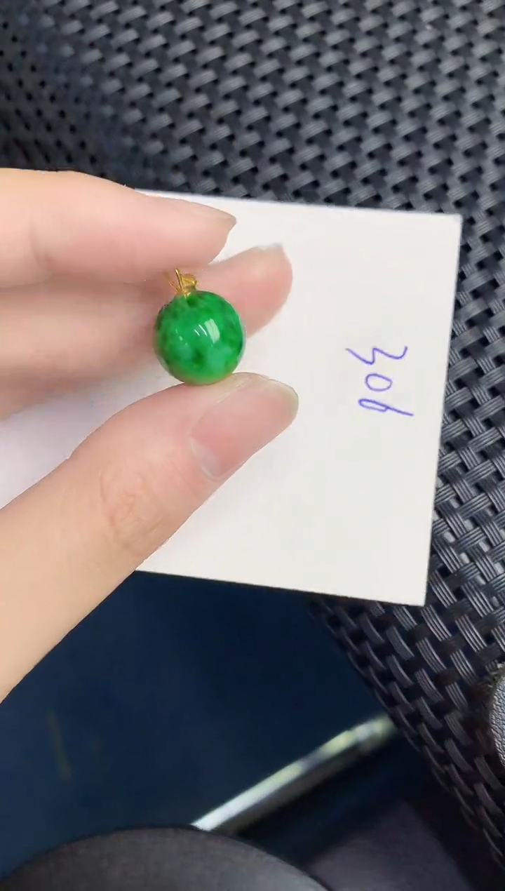 翡翠18K金镶嵌颈饰000000000