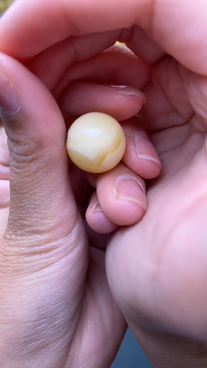 裸石琥珀未镶嵌蜜蜡.40