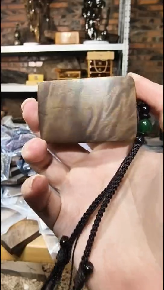 金丝楠无事牌脖挂