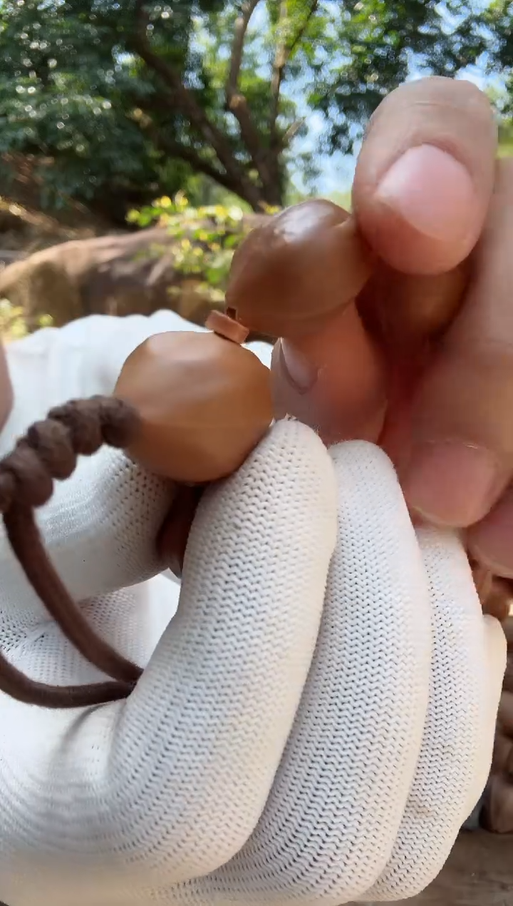 【闪购商品】橄榄核吊坠1522三面佛梅林铁核原生态手串2280