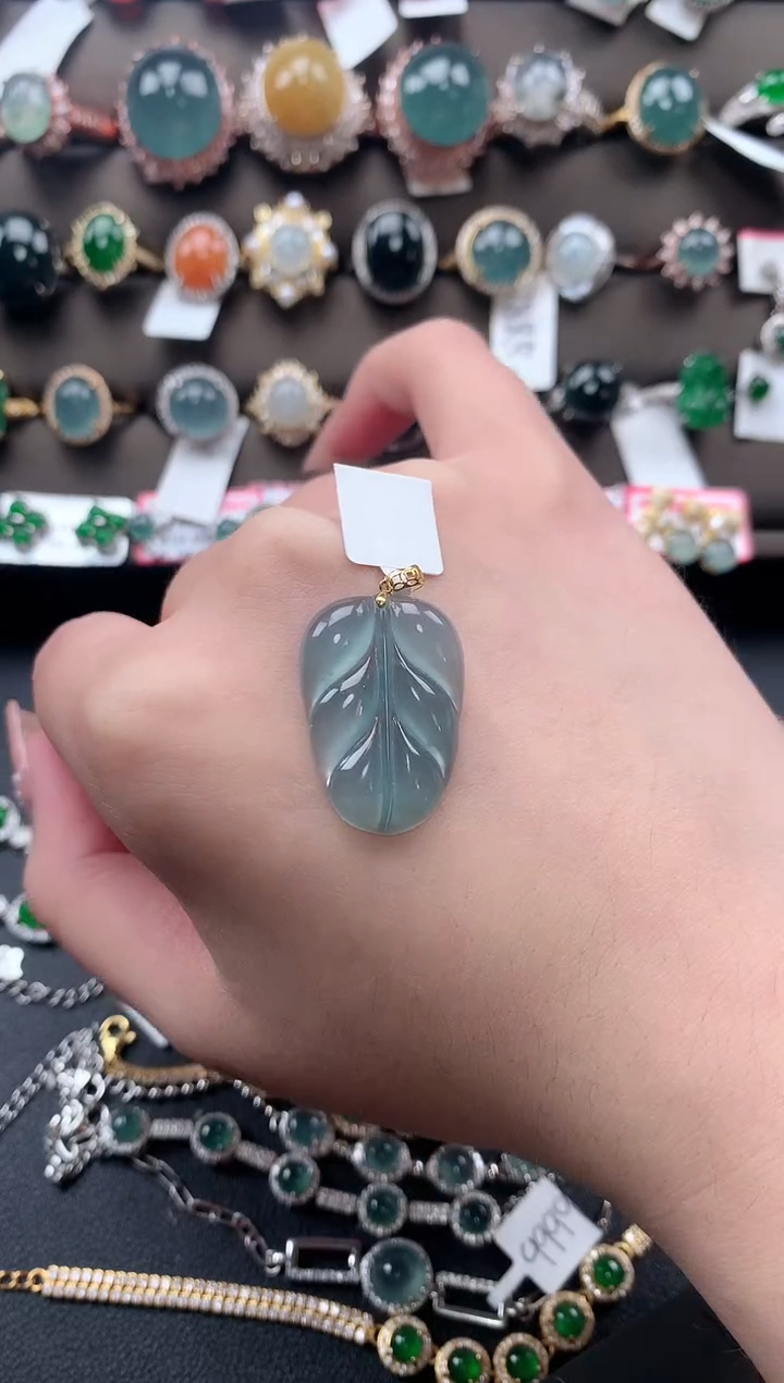 【闪购商品】翡翠戒指18K金镶嵌524124