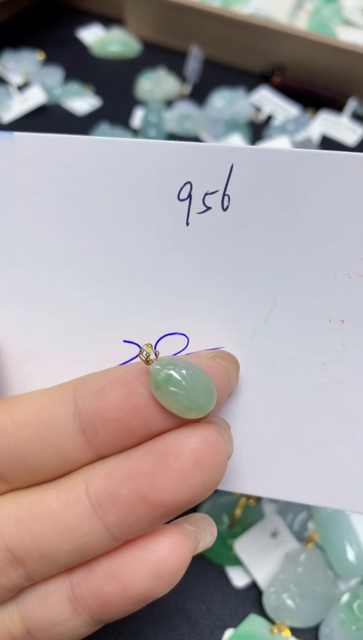 【闪购商品】翡翠挂件18K金镶嵌 天然翡翠A货