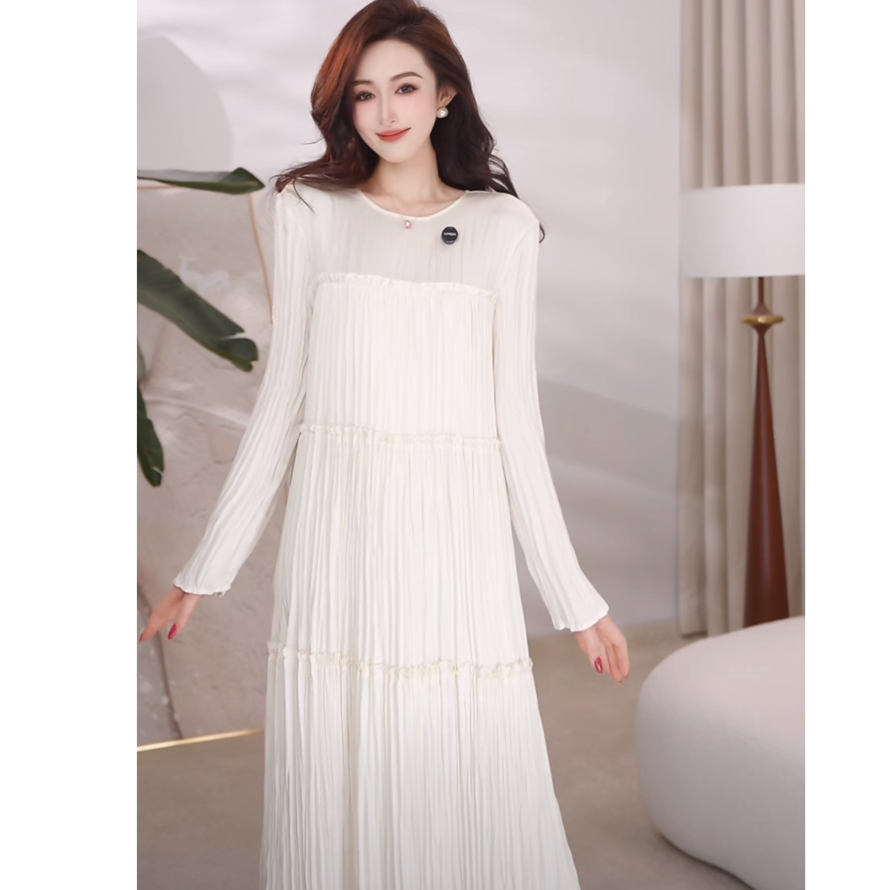 AMASS/阿玛施时尚宽松遮肉圆领气质压褶长袖纯色连衣裙5500445