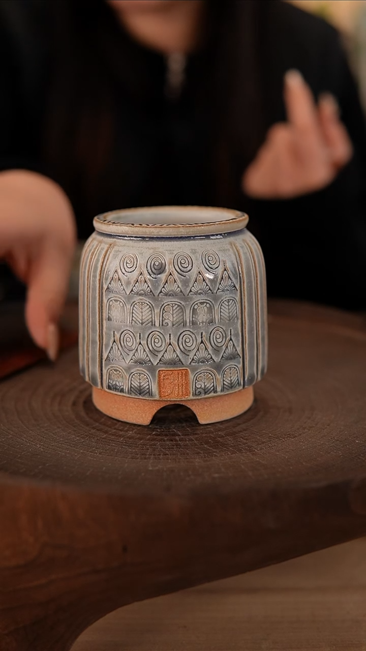 【闪购商品】红陶2-21-098默认有瑕口5.5