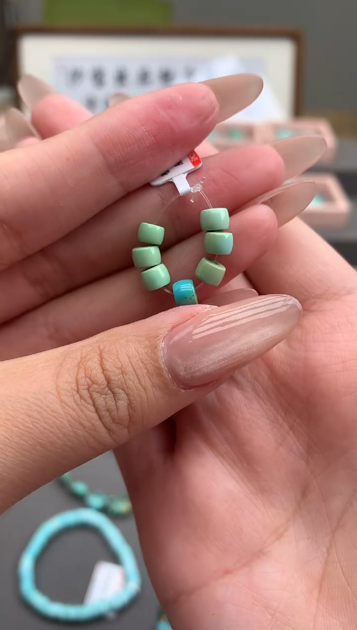 【闪购商品】绿松石直切散珠未镶嵌Q153直切散珠