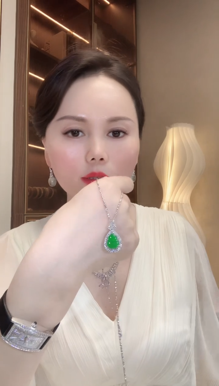 翡翠18K金镶嵌吊坠(不含链)C49 多样性发货一件