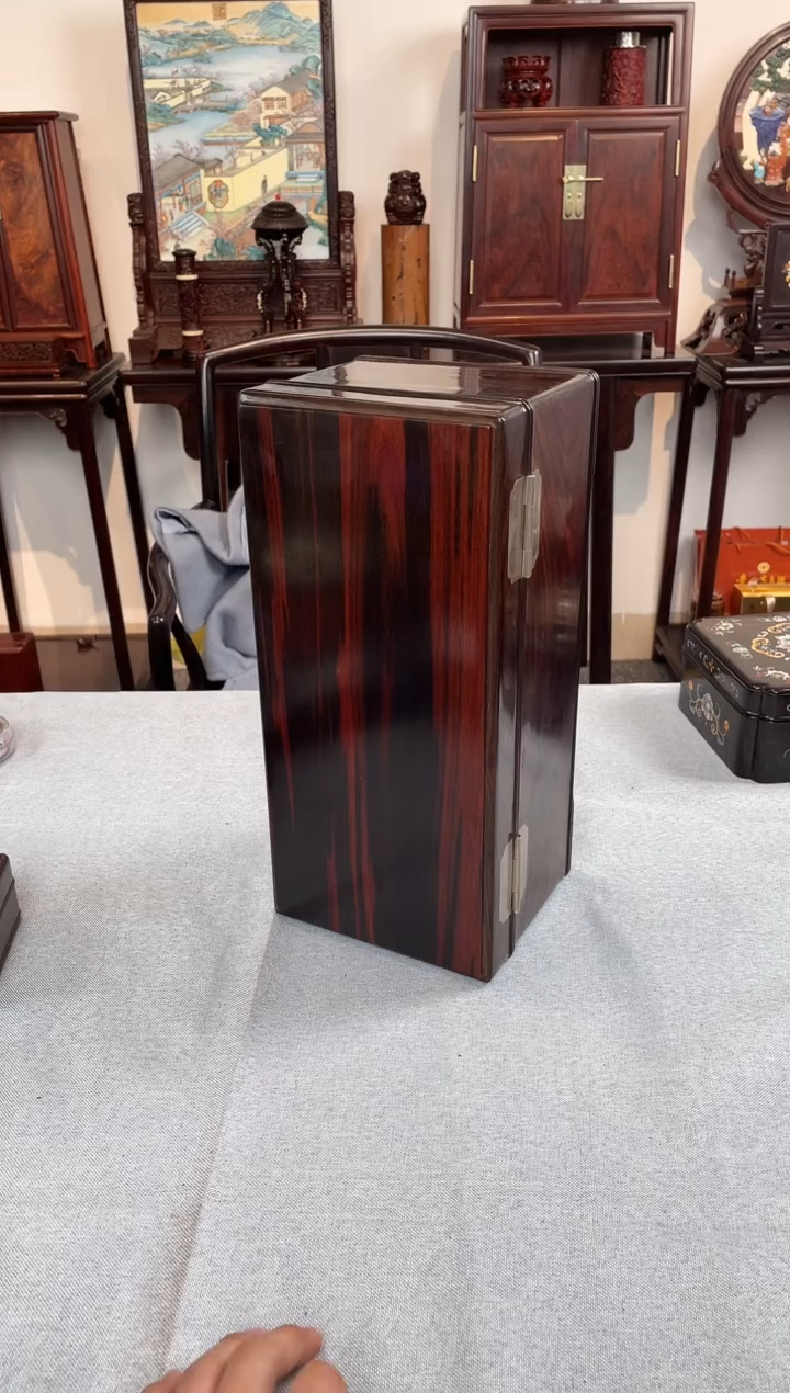 【闪购商品】红酸枝木类成套家具首饰盒