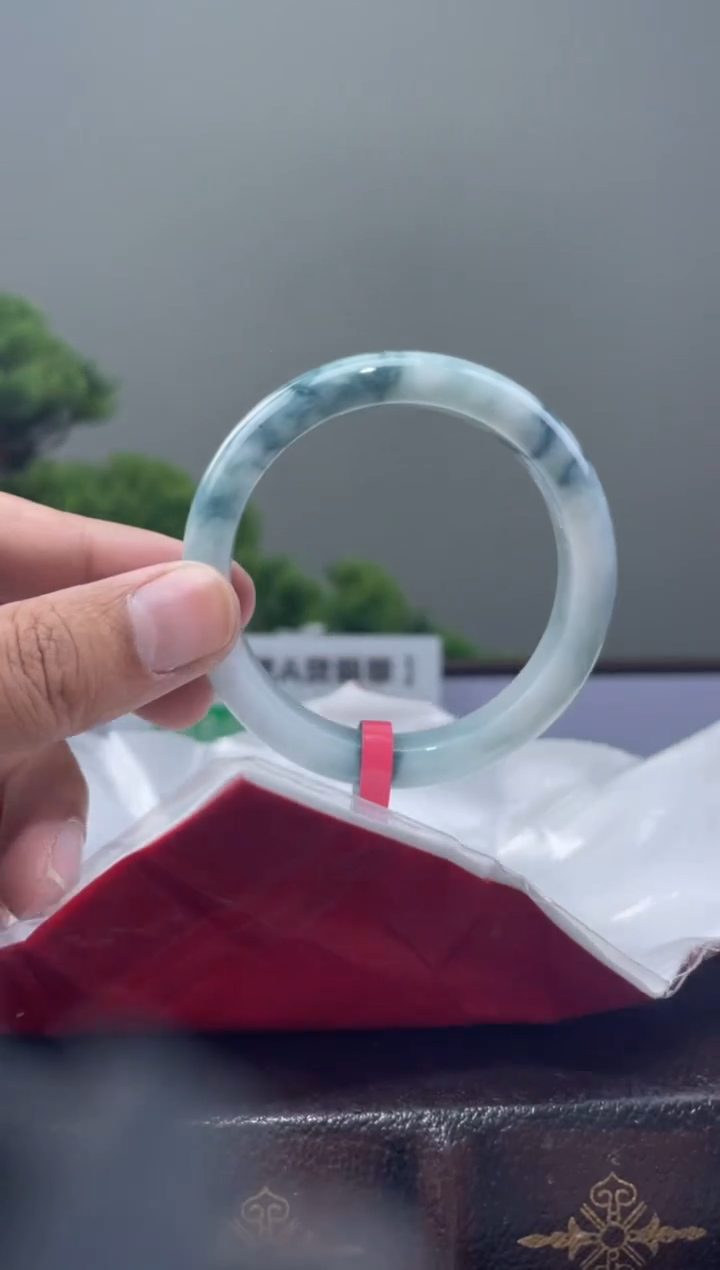 【闪购商品】翡翠手镯未镶嵌手镯3