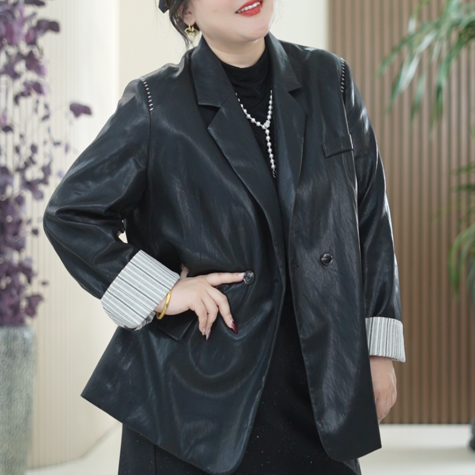 爱丽丝PU皮大码平驳领外套女大码气质软蛋白皮夹克秋季西服西装