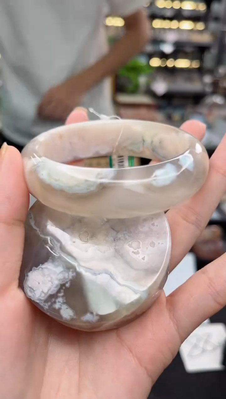 【闪购商品】石英质玉手镯未镶嵌59圈口（赠品镯心）3571331