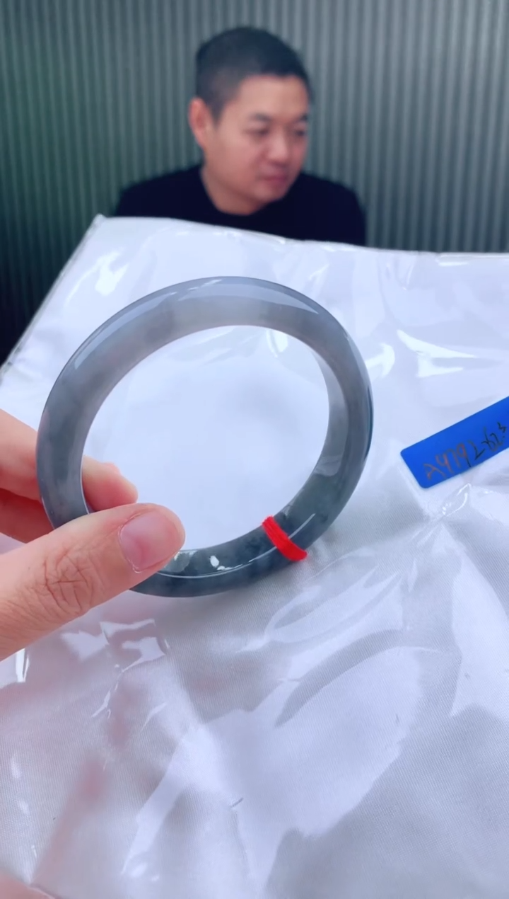 未镶嵌手镯翡翠62+