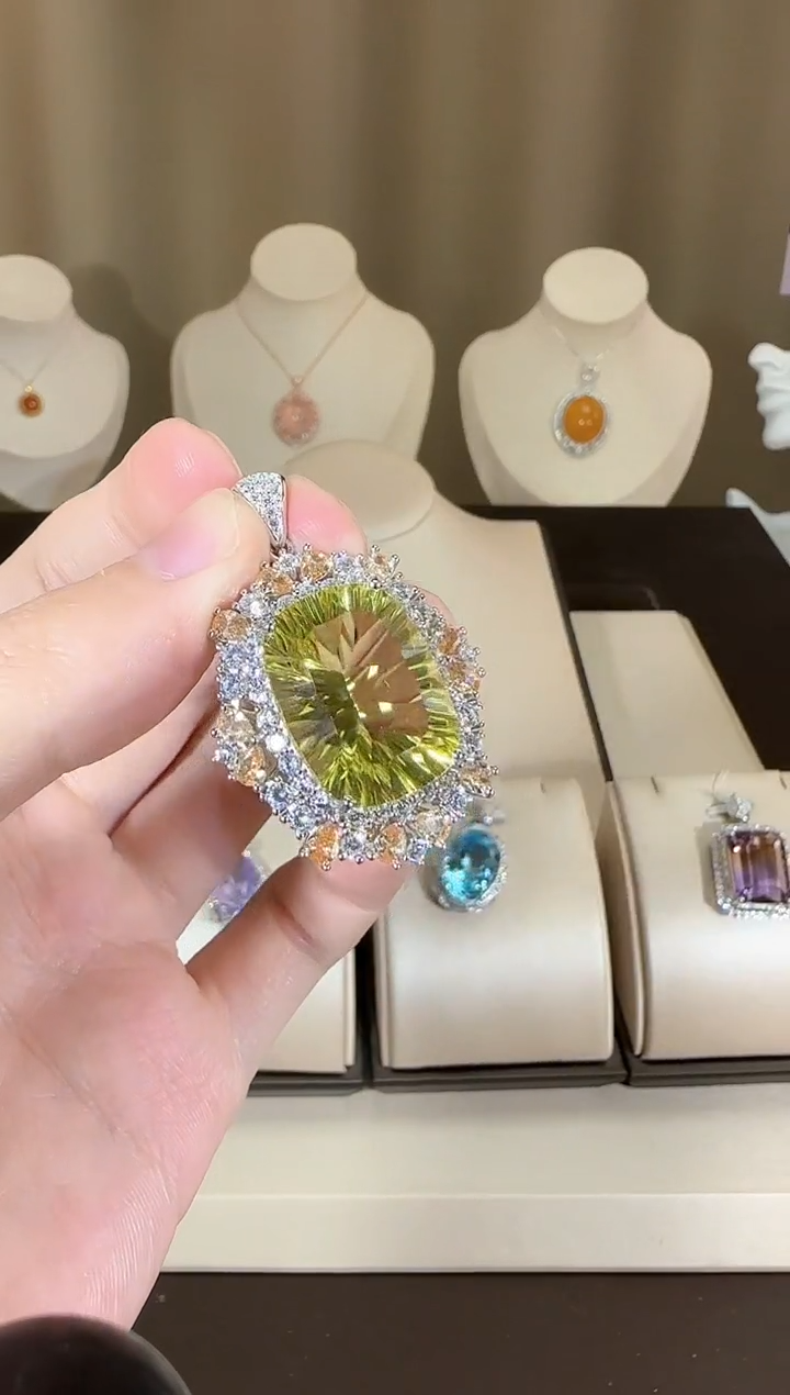 【闪购商品】水晶颈饰银S925镶嵌15*20mm柠檬晶