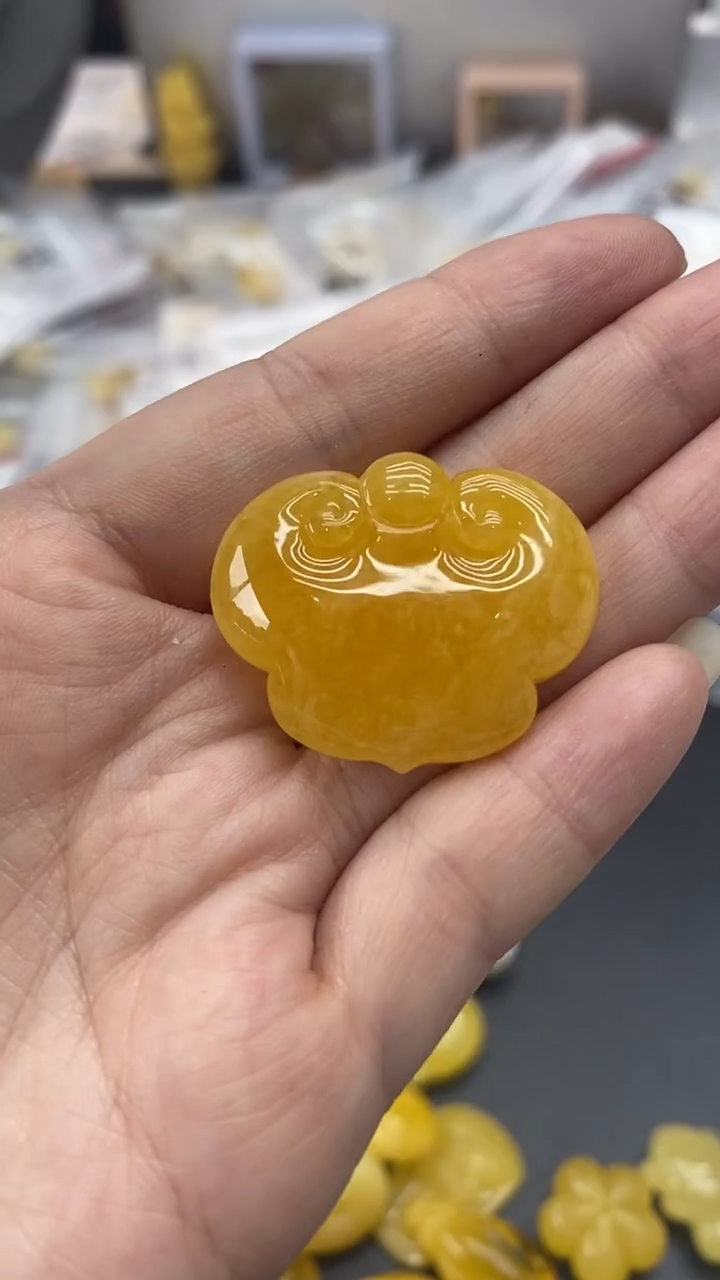 琥珀未镶嵌珠宝奇石549