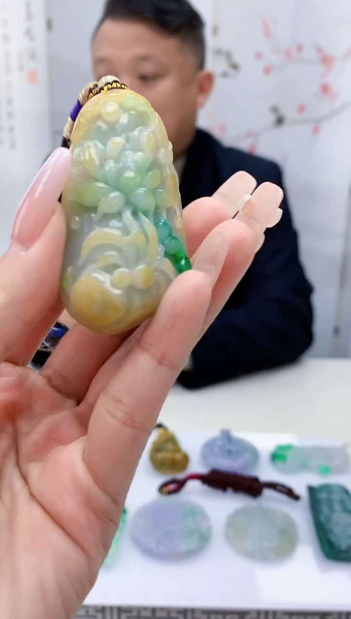 【闪购商品】定制翡翠未镶嵌4969lr-毛货挂件53