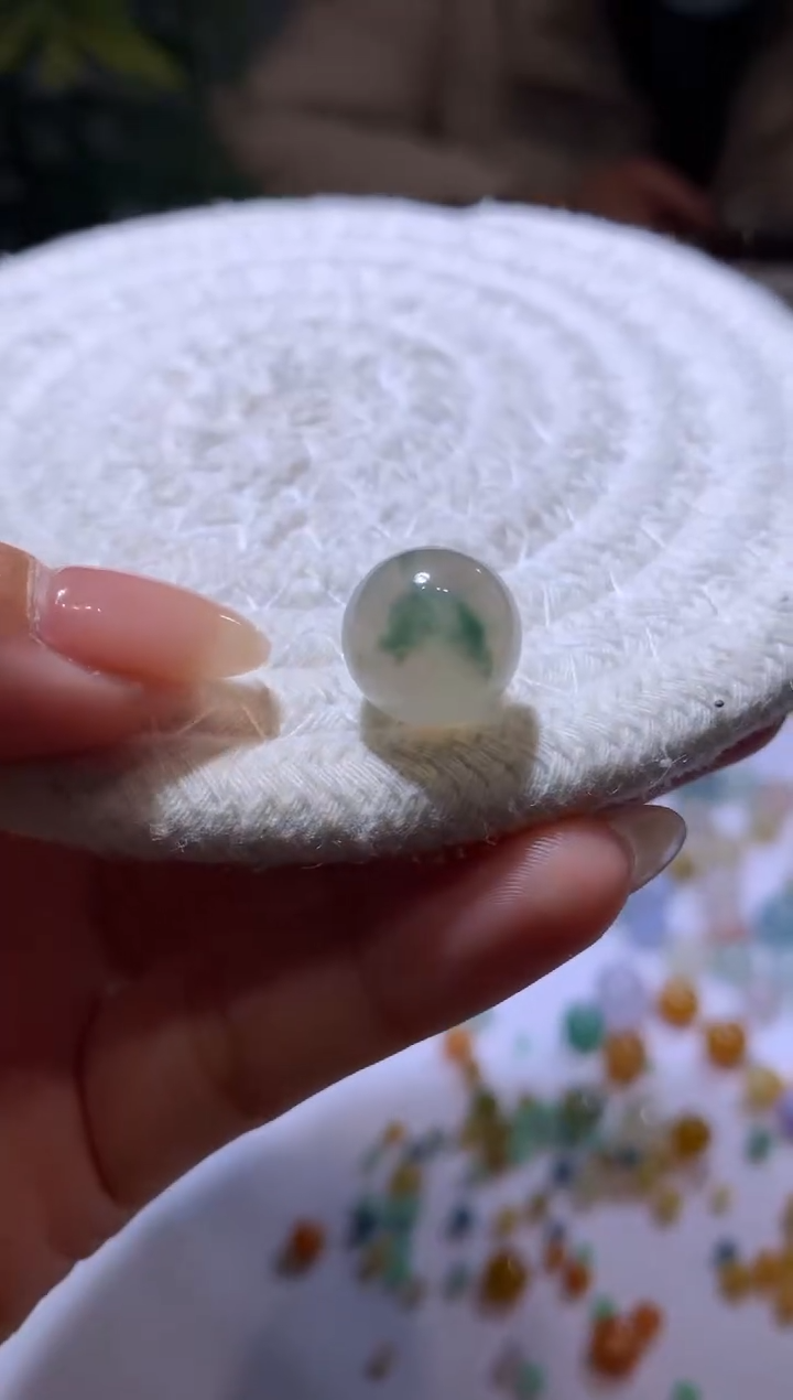 【闪购商品】定制翡翠未镶嵌12.8*珠子4500+450