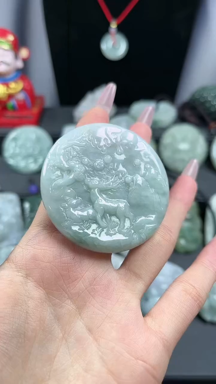 【闪购商品】翡翠颈饰未镶嵌小鹿