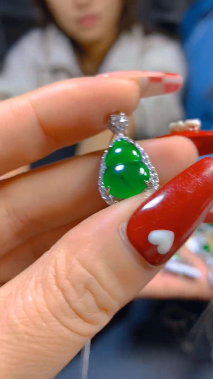 【闪购商品】翡翠吊坠(不含链)未镶嵌0514926811多样性发一