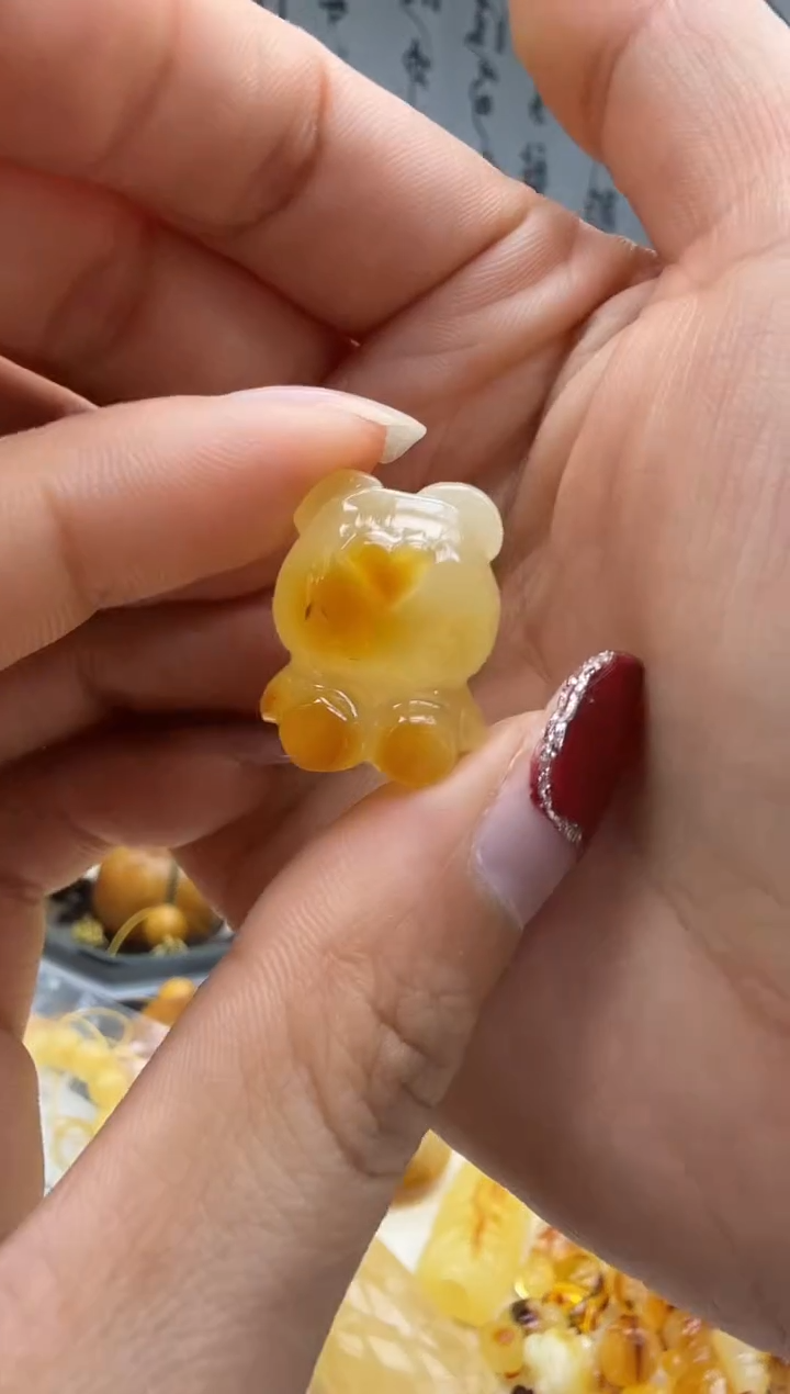 未镶嵌琥珀裸石配饰