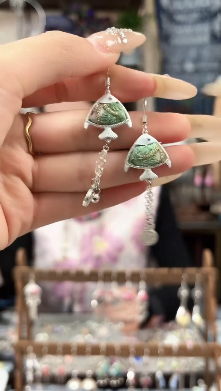 织绣民族风非遗老绣苗银饰品735