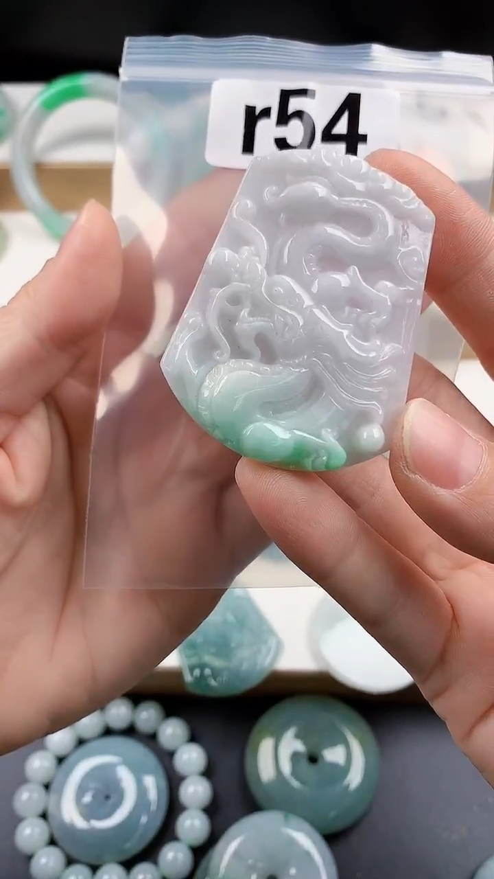 颈饰未镶嵌翡翠天然翡翠吊坠挂件