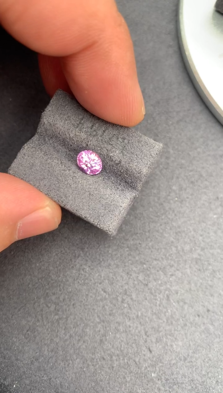 裸石彩色蓝宝石1.1ct粉蓝宝  AH  定制