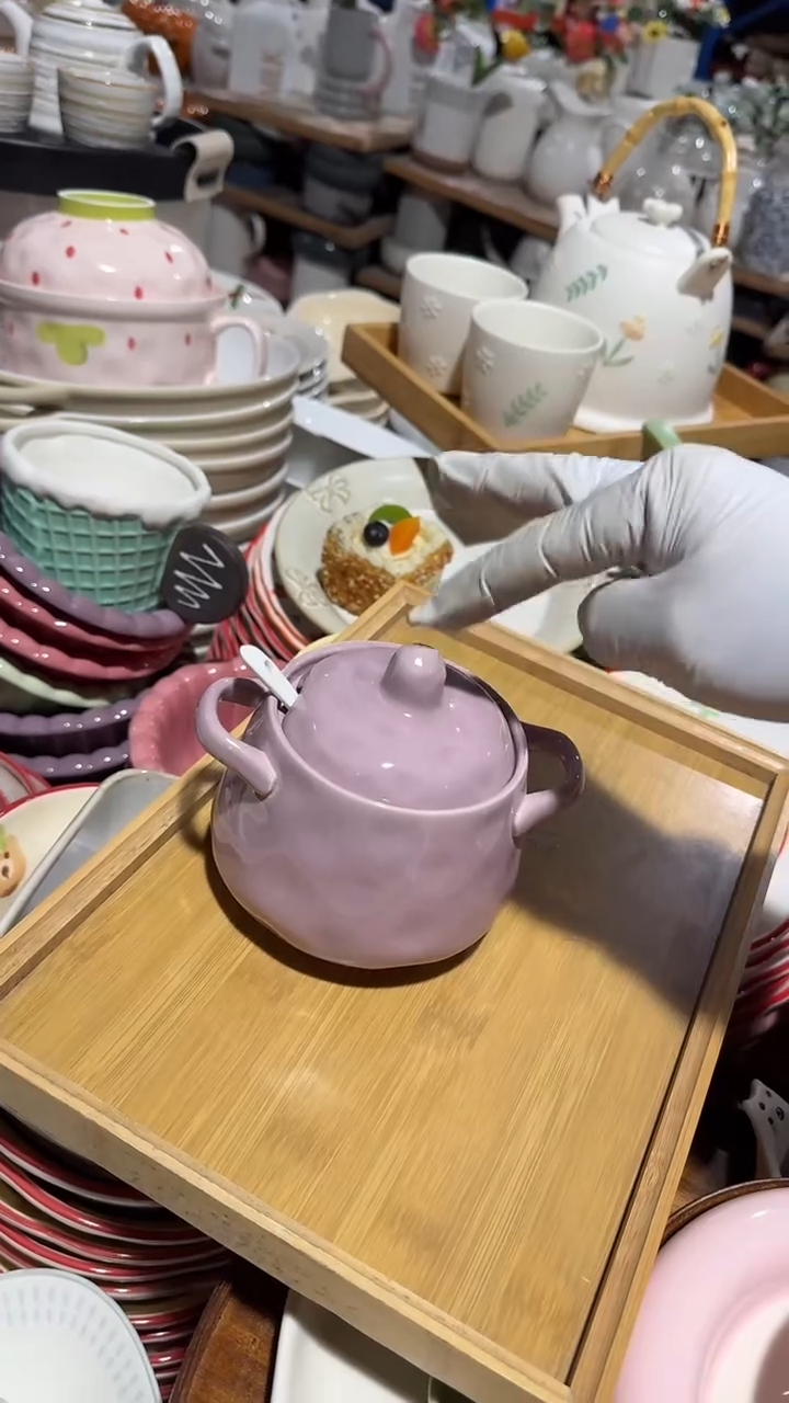 陶瓷炖盅和勺子 微瑕凑满20元包邮