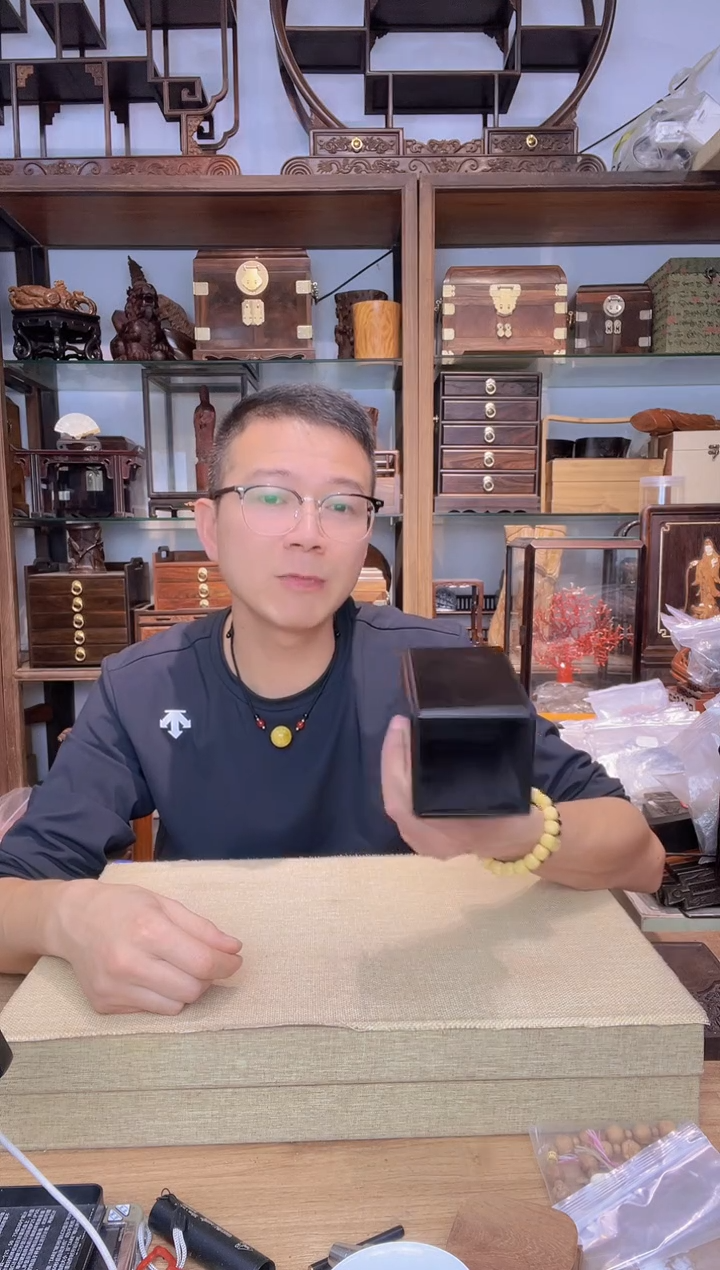 乌木类书架132紫光檀笔筒