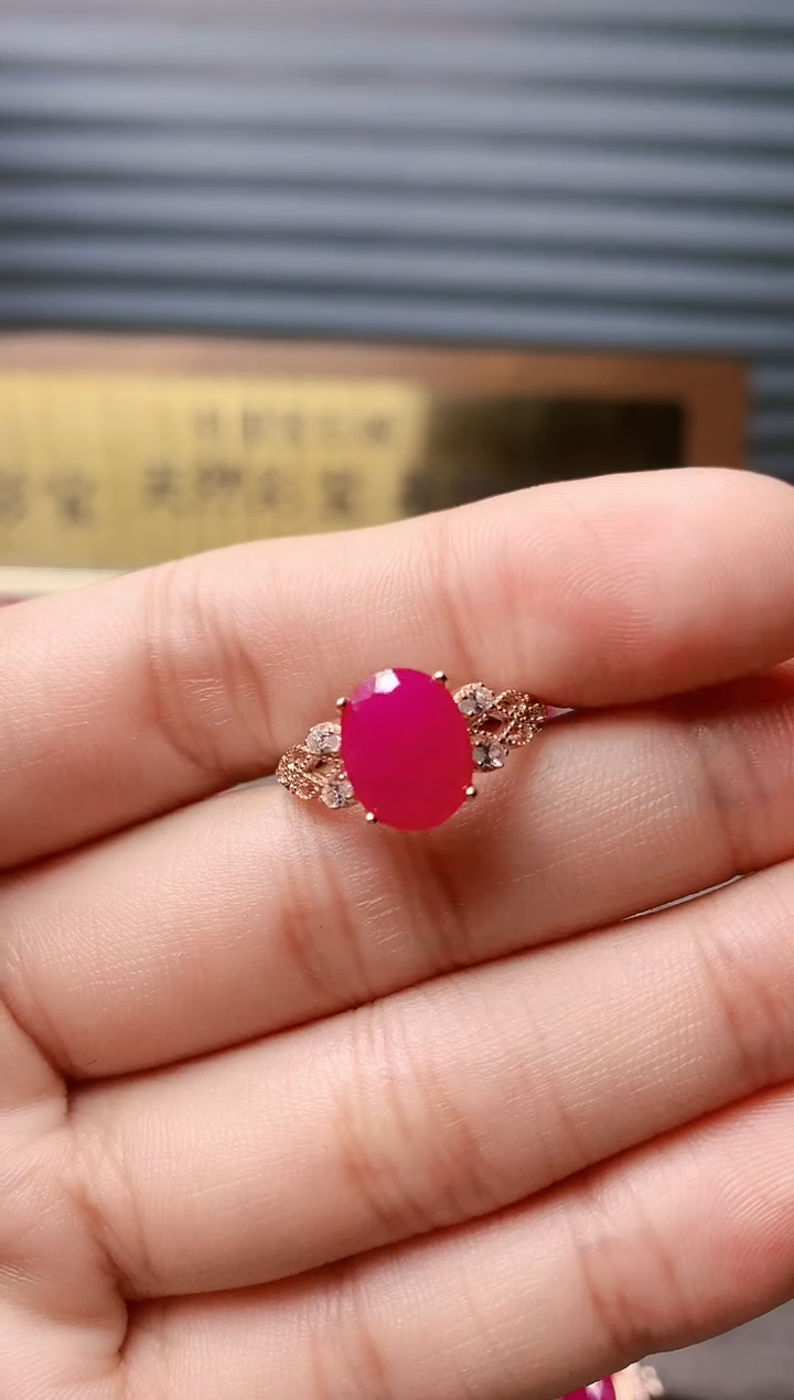 【闪购商品】红宝石戒指银S925镶嵌........