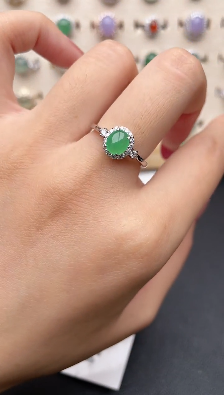 【闪购商品】翡翠戒指银S925镶嵌一物一证一礼盒