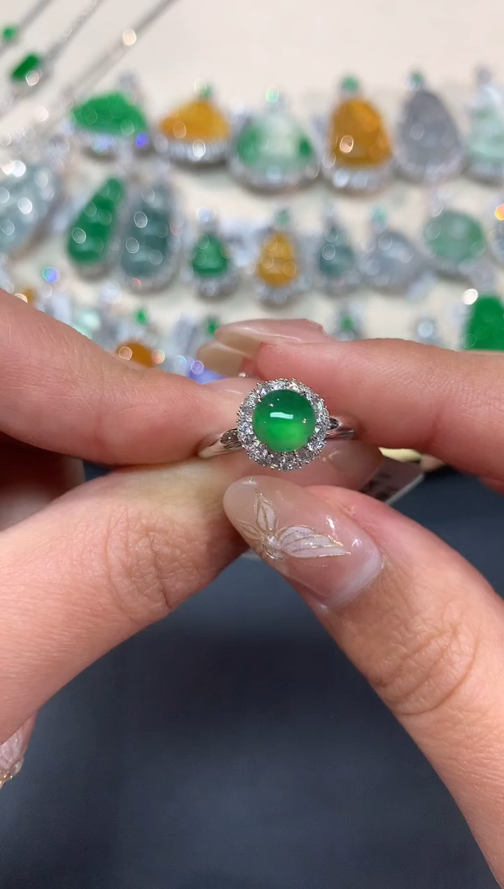 【闪购商品】翡翠戒指18K金镶嵌A67|9800