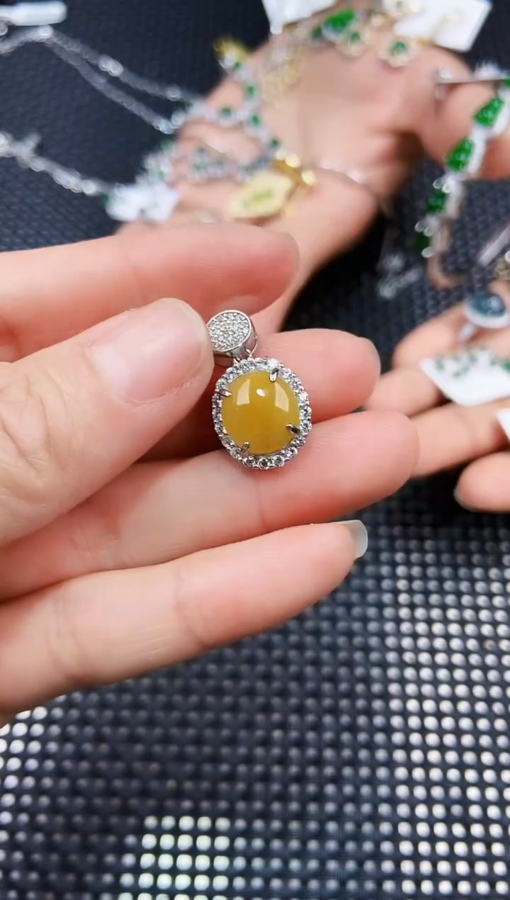 【闪购商品】翡翠吊坠(不含链)未镶嵌111111111