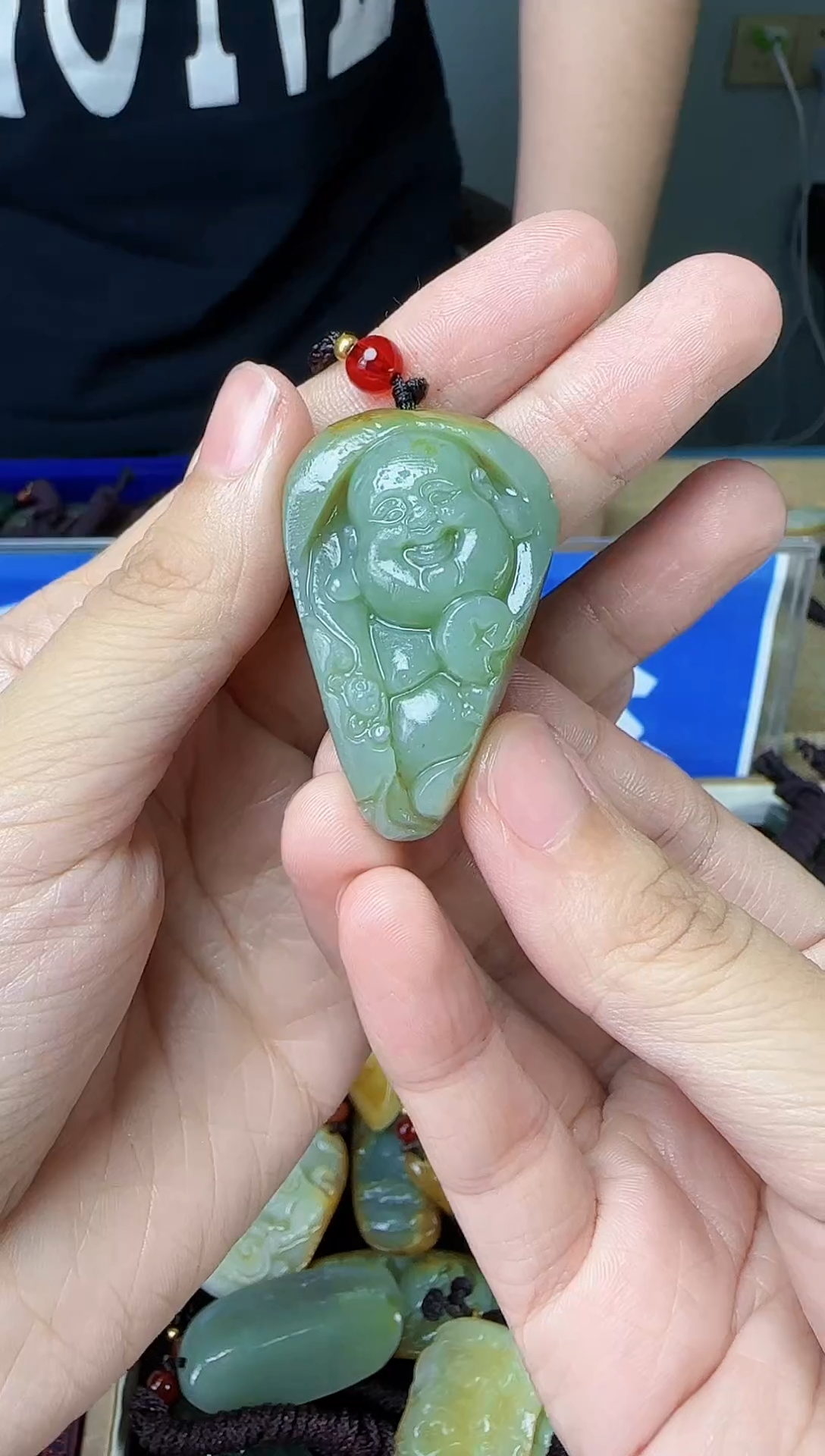 和田玉未镶嵌颈饰1