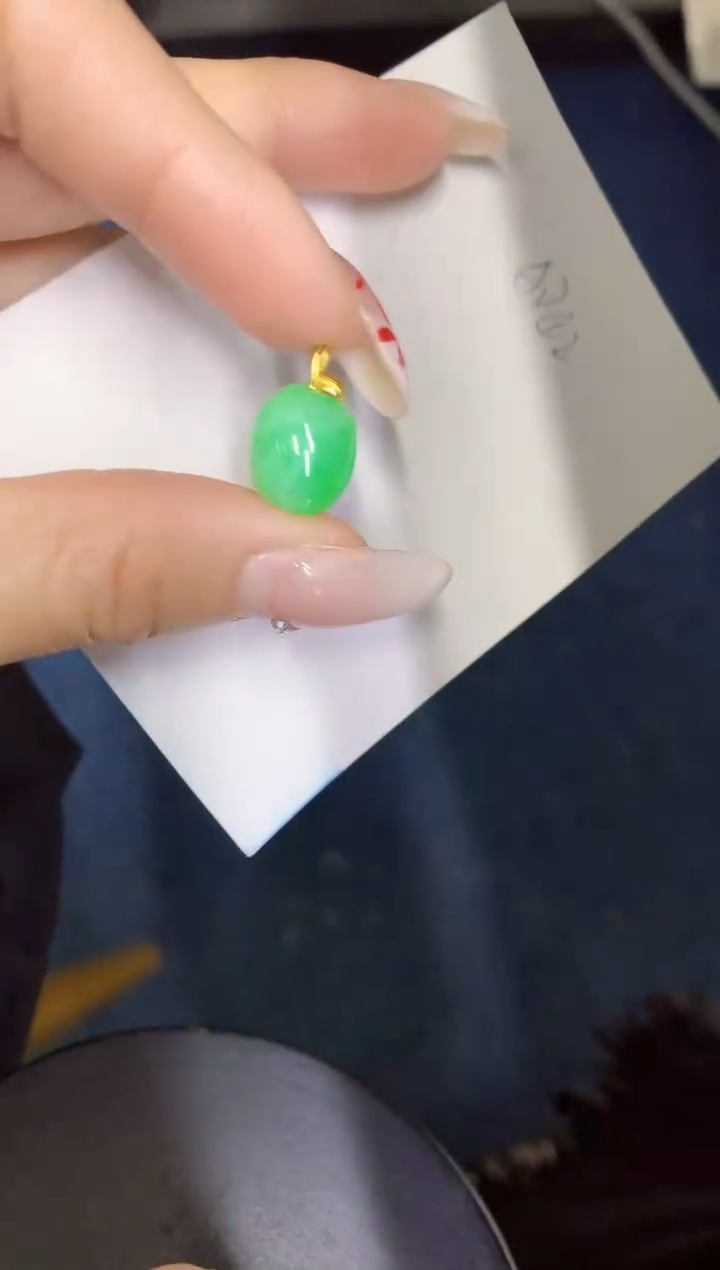 【闪购商品】翡翠颈饰18K金镶嵌0000000000