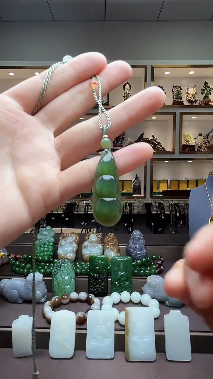 【闪购商品】和田玉颈饰未镶嵌苏