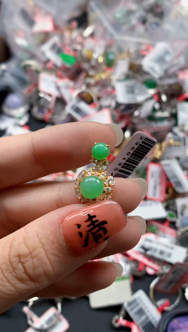 银S925镶嵌戒指翡翠宝***拉天然A货缅甸翡翠