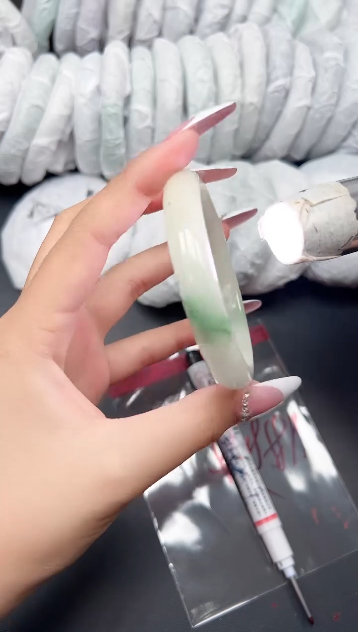 精品手镯，一物一拍P-015