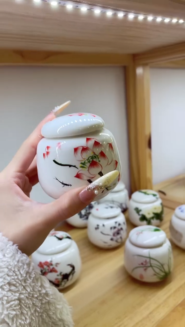 【闪购商品】小茶叶罐荷花17#@@MCYGTCX17