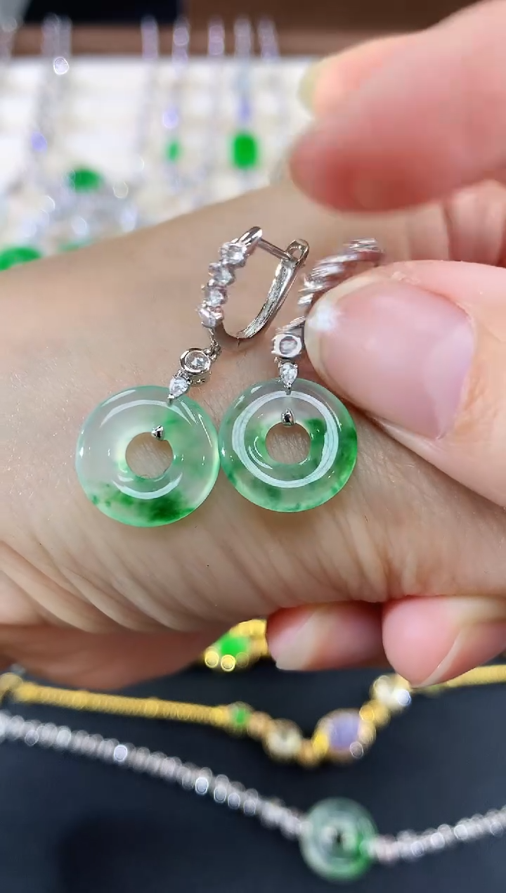 18K金镶嵌翡翠耳饰254|13800