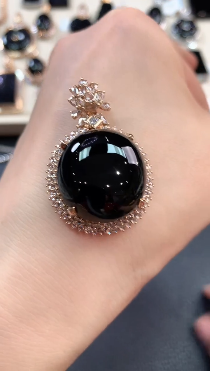 【闪购商品】翡翠吊坠(不含链)18K金镶嵌n120       