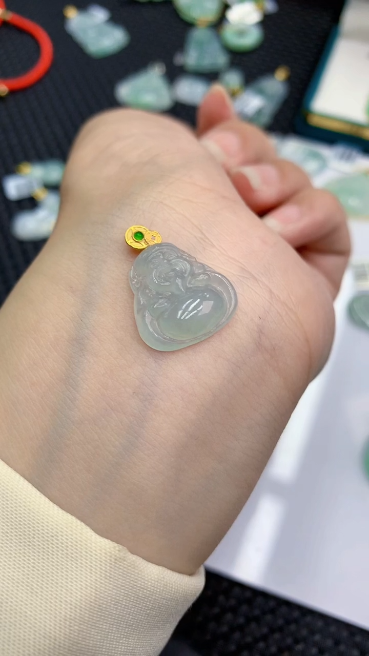 【闪购商品】翡翠颈饰18K金镶嵌            8