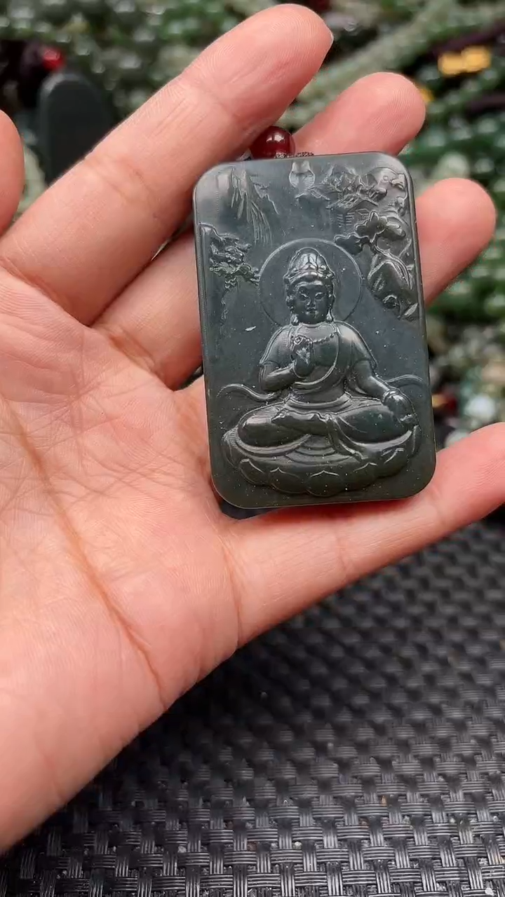 和田玉未镶嵌颈饰1