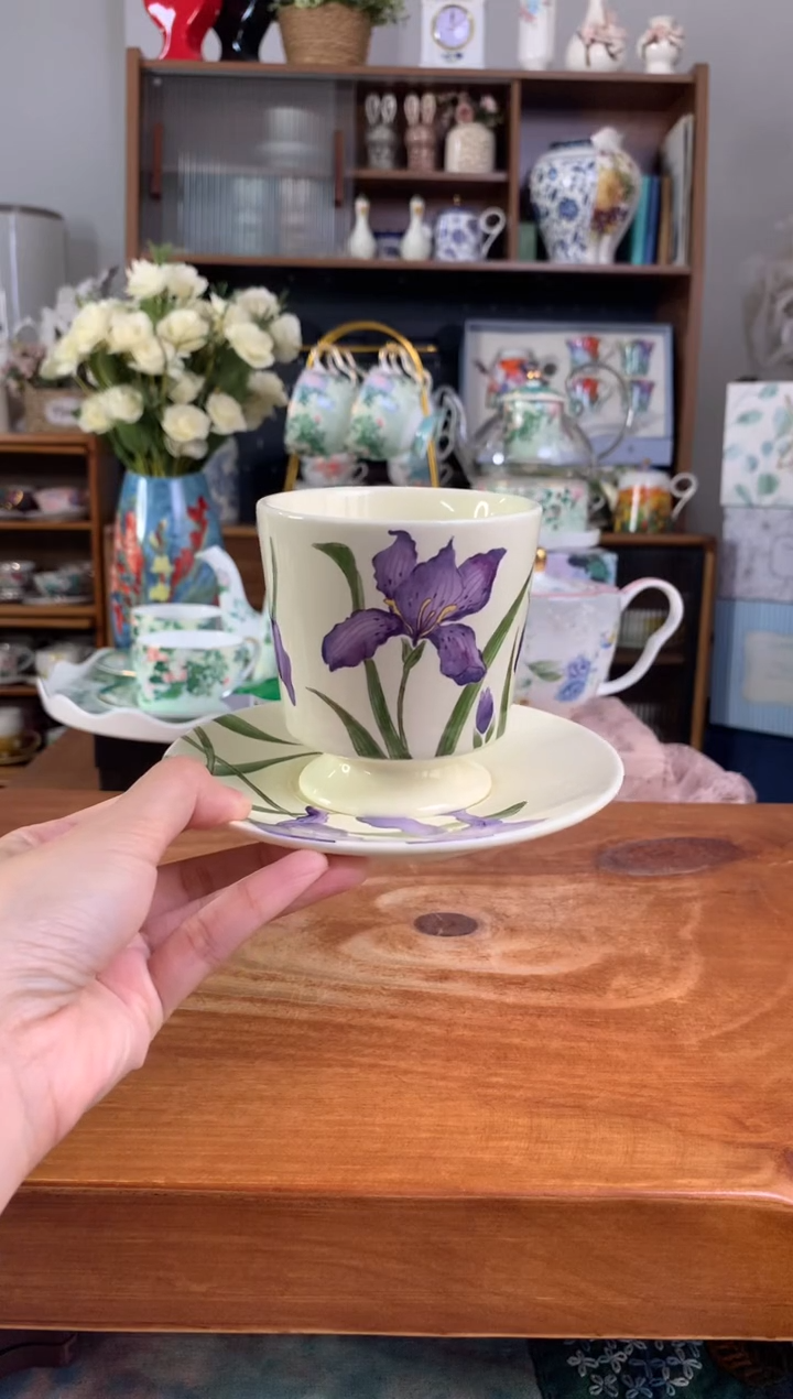 陶瓷【限时福利】鸢尾花手握杯碟