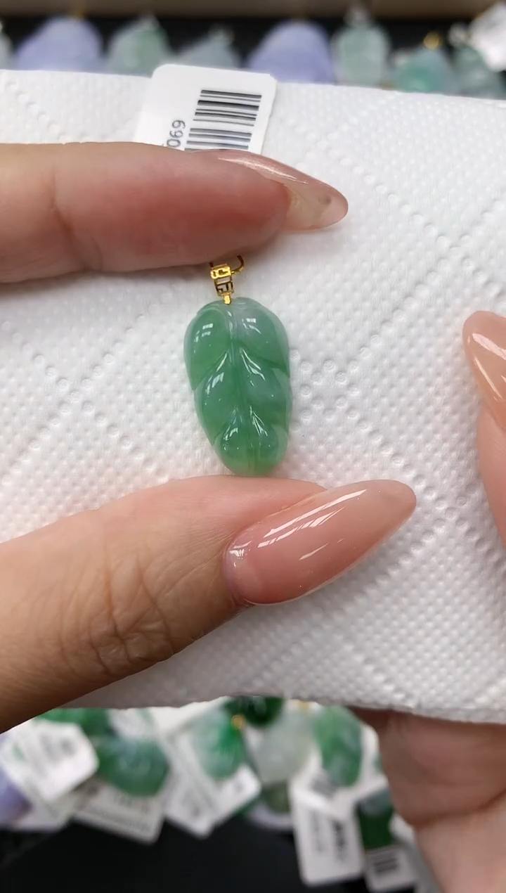颈饰未镶嵌翡翠1111111111