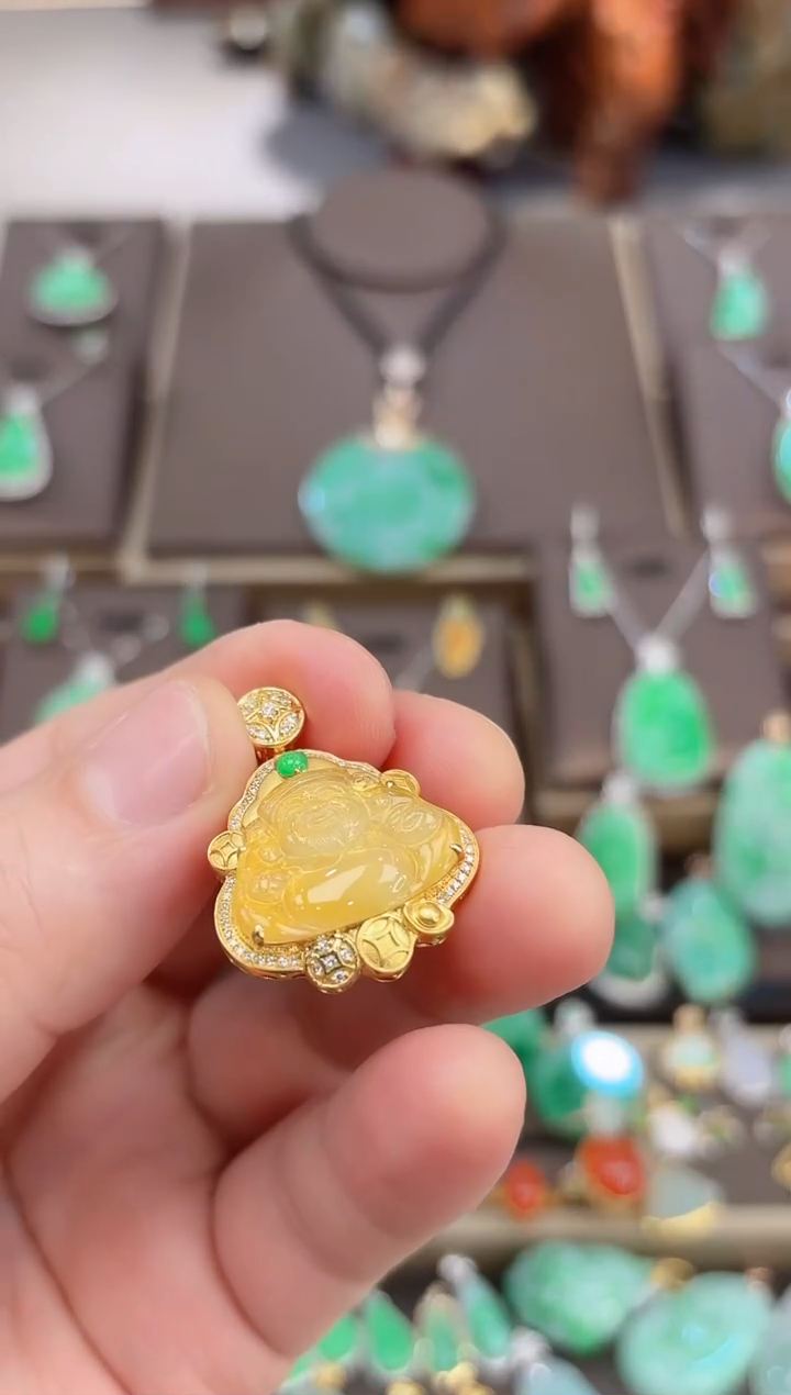 【闪购商品】翡翠吊坠(赠链)18K金镶嵌财爷爷吊坠